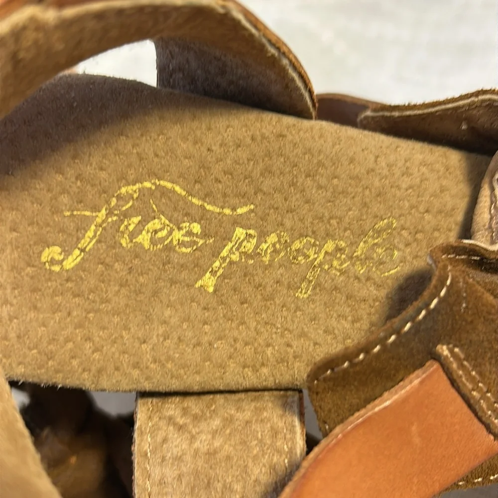 NWOT Free People leather and wooden platform sandal